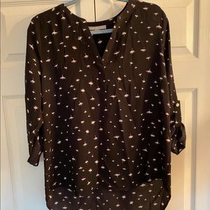 Daniel Rainn Top, Size L Length: 26” F, 29” B, 3/4” Tab Sleeves.